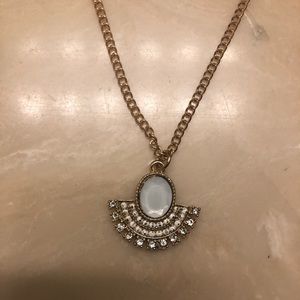 Gold Pendant Nacklace